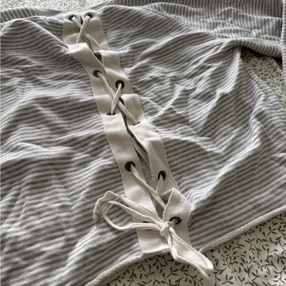 Abercrombie & Fitch Gray and White Lace-Up Top 4 for $20